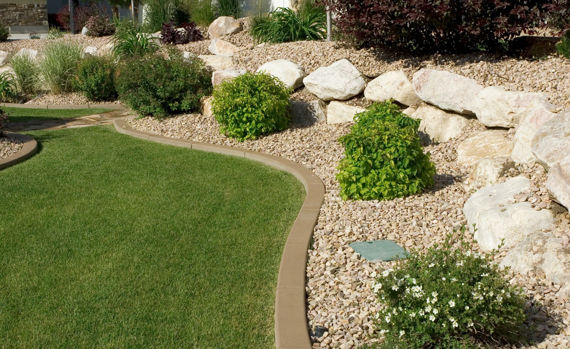 Achieving a Beautiful Landscape: The Benefits of Professional Hardscaping Services