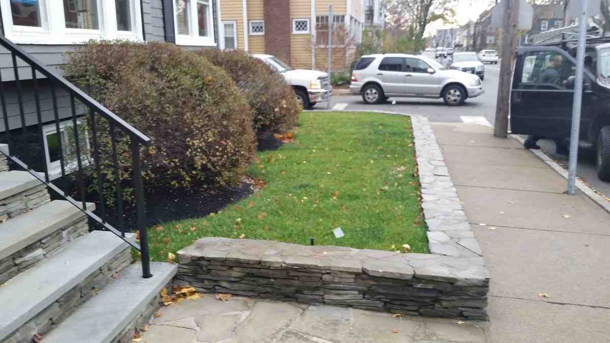 A Practical Guide to Finding Reliable Hardscaping Contractors