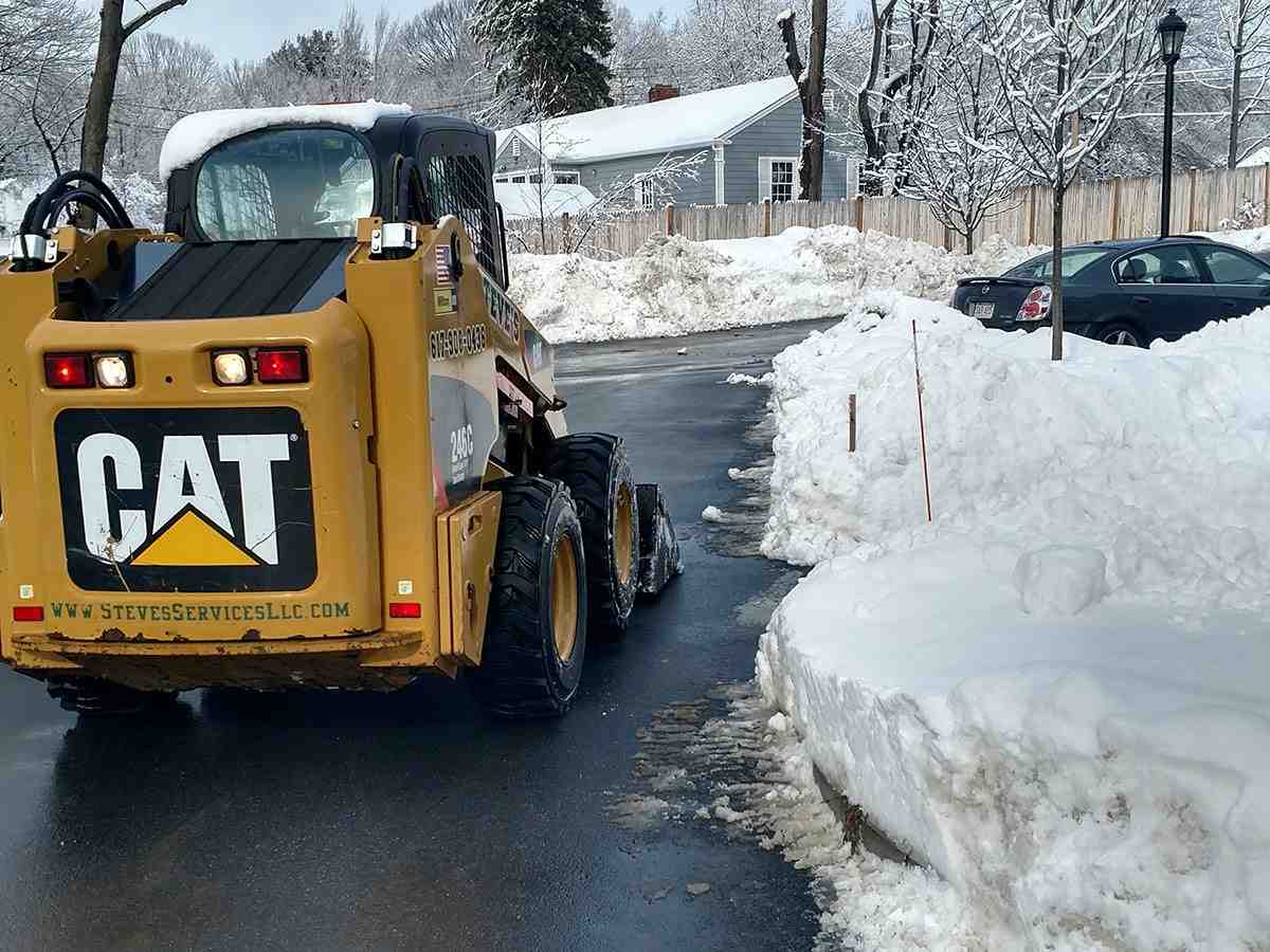 Don’t Get Plowed Under: Finding Top-Rated Snow Removal in Your Neighborhood