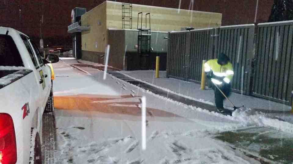 Commercial Snow Removal: What to Look for in Your Next Contract