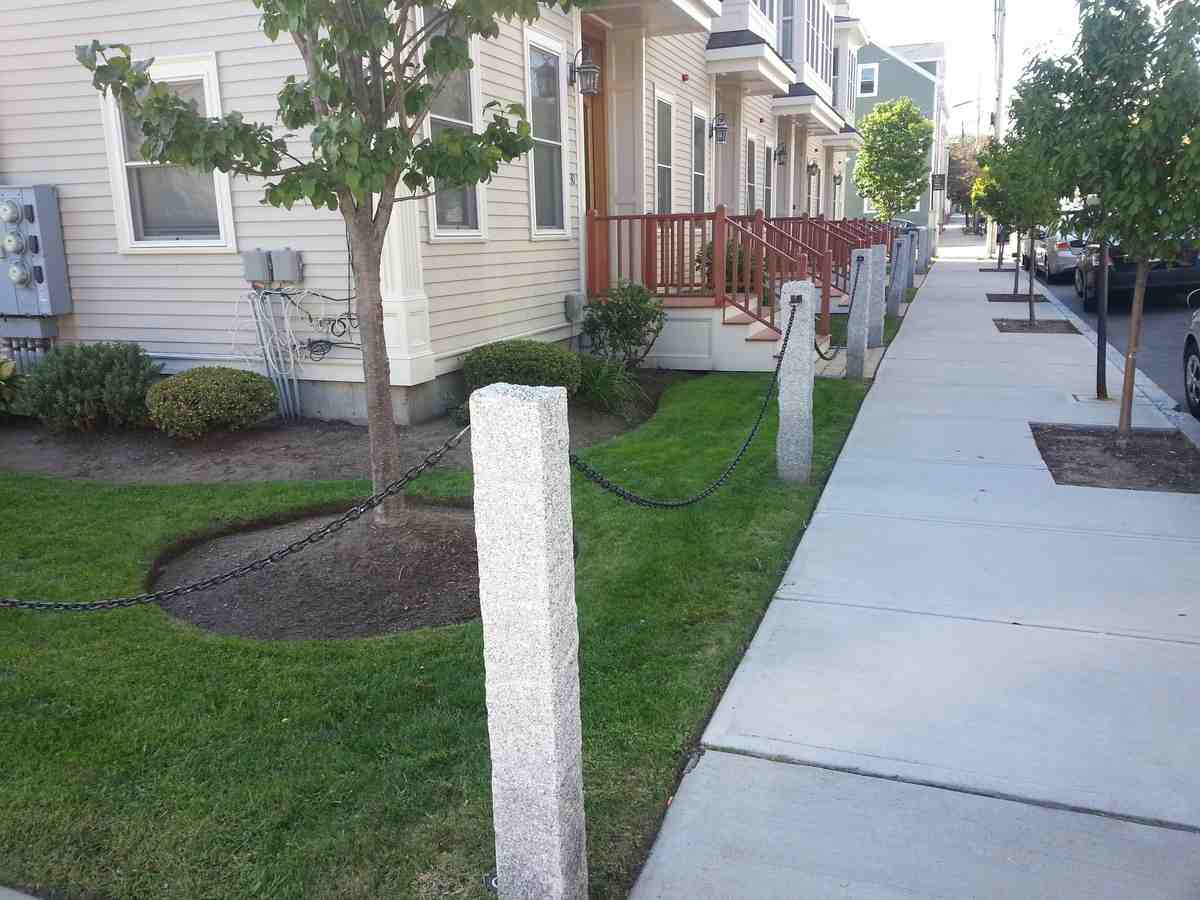 What’s in Your Contract? Essential Commercial Landscape Maintenance Services