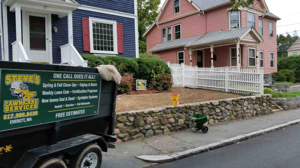 Fall Cleanup Wakefield MA: Essential Autumn Yard Care Tips Fall Cleanup Wakefield MA: Essential Autumn Yard Care Tips